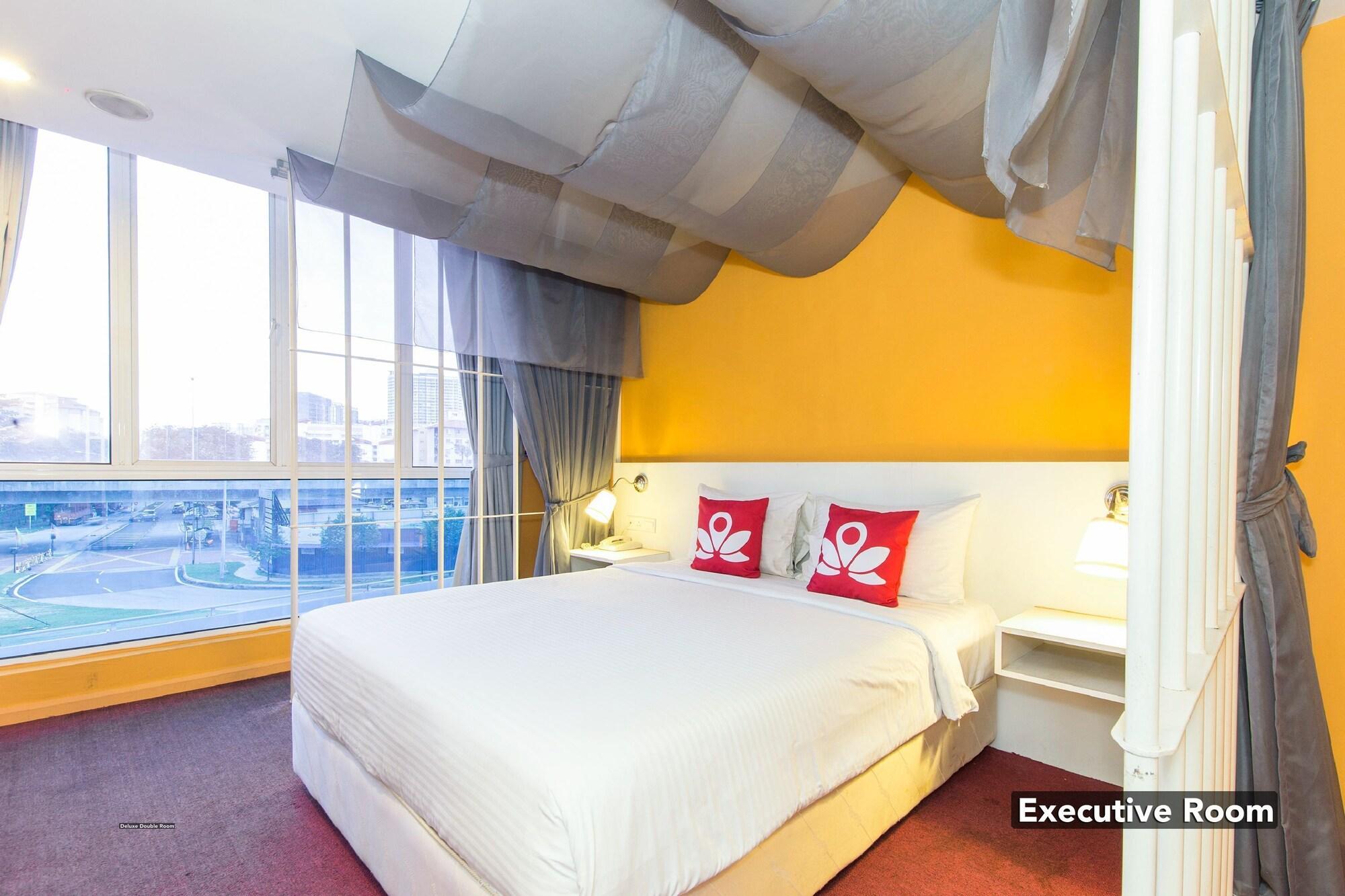 Zen Rooms Sakura Boutique Hotel Куала-Лумпур Экстерьер фото
