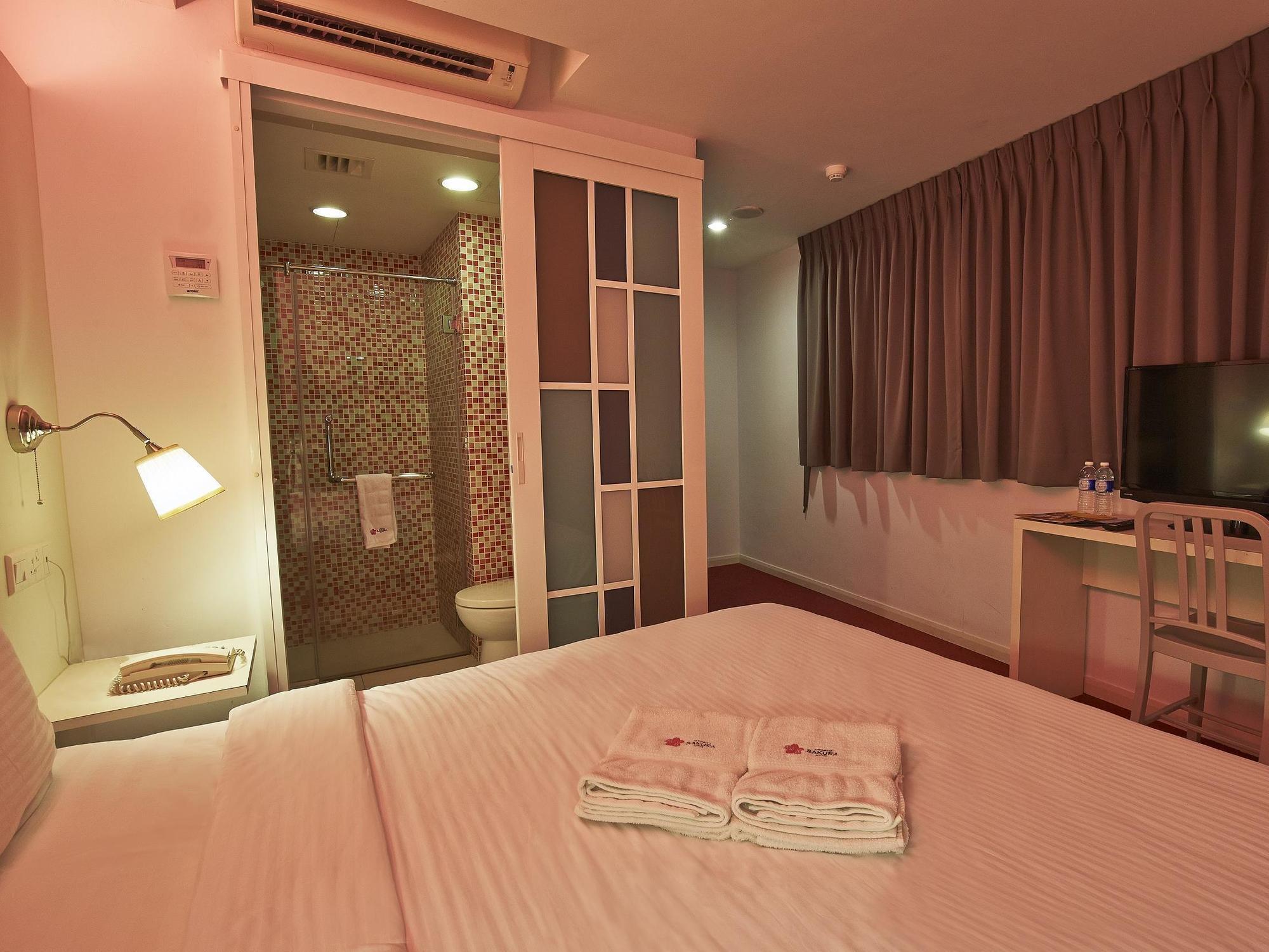 Zen Rooms Sakura Boutique Hotel Куала-Лумпур Экстерьер фото